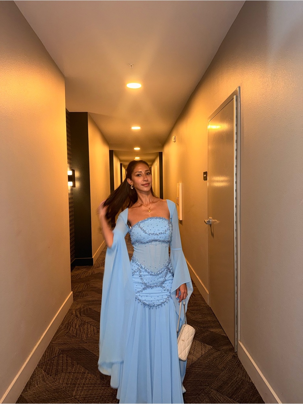 Elegant Light Blue Long Sleeve Evening Dress